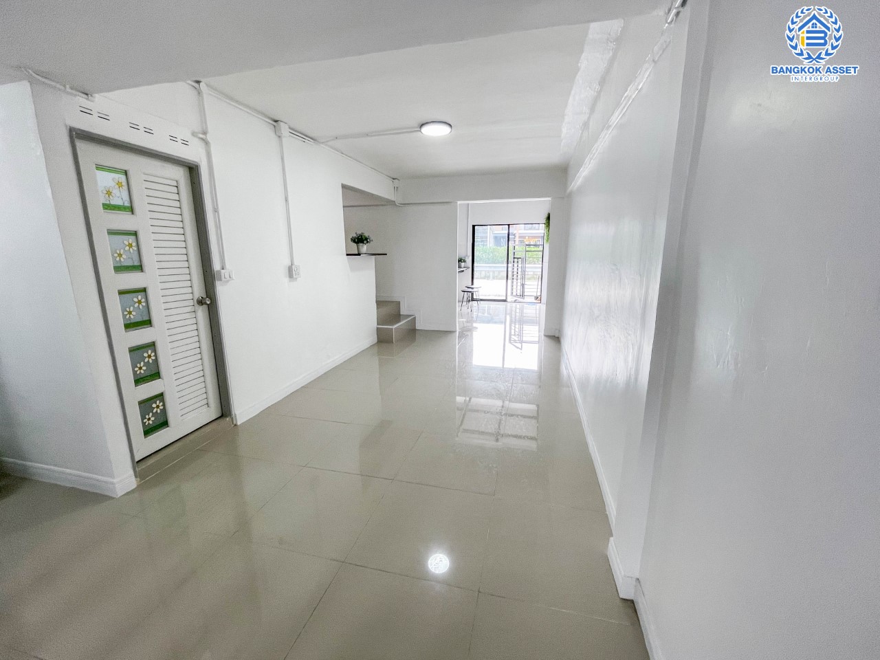 *****ทาวน์เฮ้าส์มือสอง ย่านนนทบุรี ม.ธารทอง2 บางใหญ่-กาญจนาภิเษก (ซ.วัดลาดปลาดุก) เนื้อที่ 23 ตร.ว. ฟังก์ชัน 2 ห้องนอน 2 ห้องน้ำ จอดรถได้ 1 คัน ทำเลเดินทางง่ายสะดวกสบาย ใกล้รถไฟฟ้าสายสีม่วง "สถานีคลองบางไผ่", ทางด่วน "กาญจนาภิเษก" และเซ็นทรัลเวสต์เกต